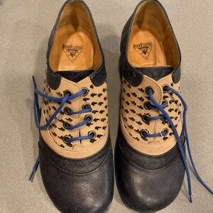 John Fluevog Promise size W7.5